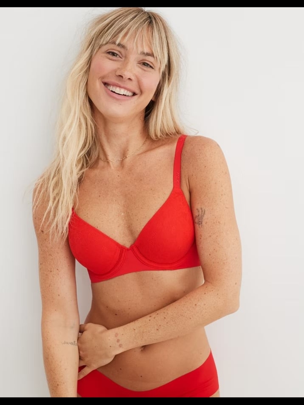 Aerie Red Underwire Bra with Smoothez Full Coverage Bra